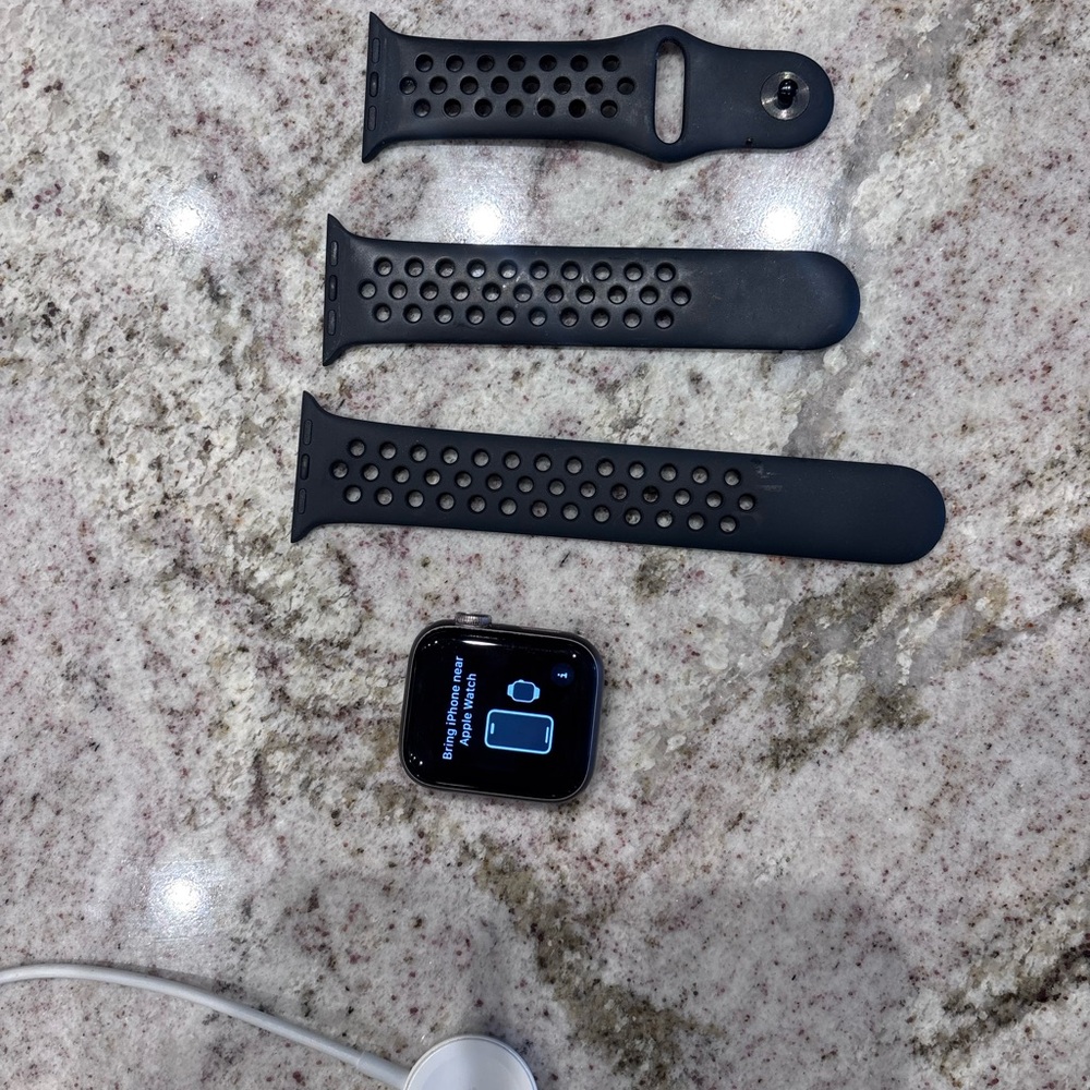 Apple Smartwatch series 6 with Black Bands